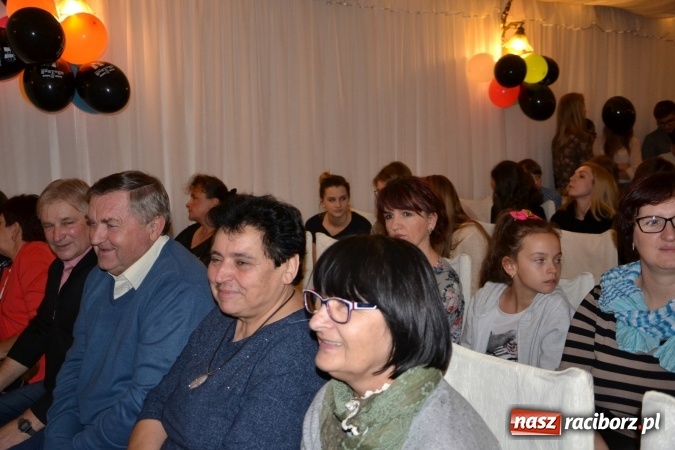 Zdjęcie w galerii na portalu naszraciborz.pl: W zamku w Chałupkach podsumowano projekt Nasze Radio wiadomości z regionu