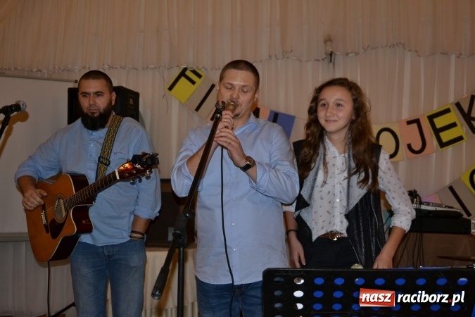 Zdjęcie w galerii na portalu naszraciborz.pl: W zamku w Chałupkach podsumowano projekt Nasze Radio wiadomości z regionu