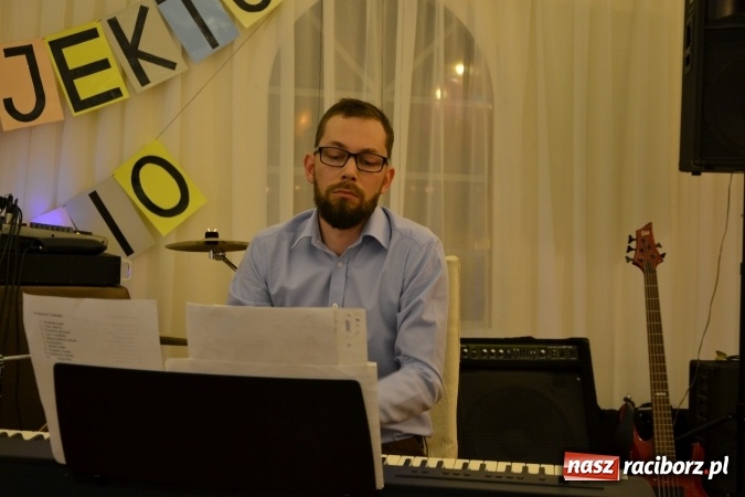 Zdjęcie w galerii na portalu naszraciborz.pl: W zamku w Chałupkach podsumowano projekt Nasze Radio wiadomości z regionu