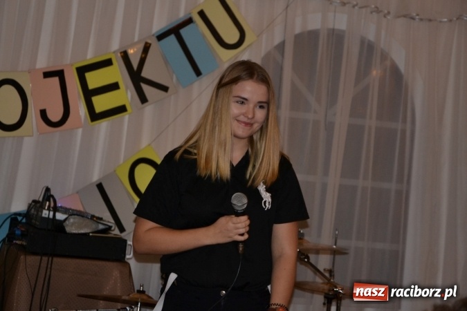 Zdjęcie w galerii na portalu naszraciborz.pl: W zamku w Chałupkach podsumowano projekt Nasze Radio wiadomości z regionu