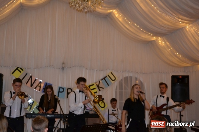 Zdjęcie w galerii na portalu naszraciborz.pl: W zamku w Chałupkach podsumowano projekt Nasze Radio wiadomości z regionu