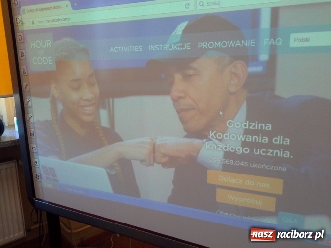 Zdjęcie w galerii na portalu naszraciborz.pl: Szkoła Podstawowa nr 4 w światowej akcji Hour of Code wiadomości z regionu