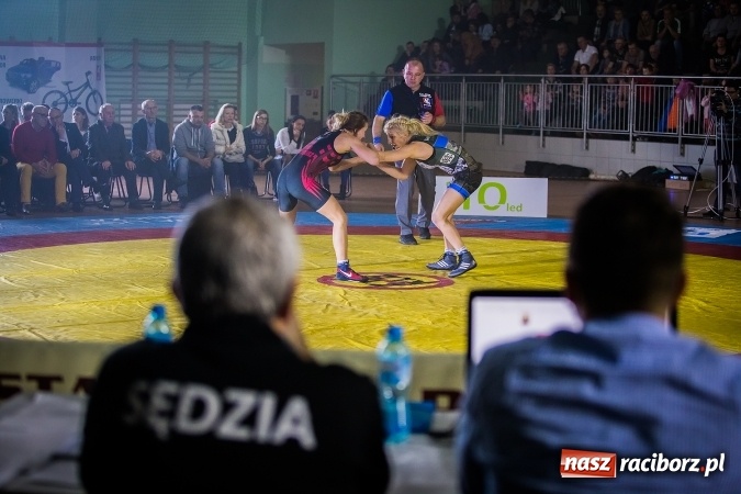 Zdjęcie w galerii na portalu naszraciborz.pl: Pewna wygrana MKZ Unii Racibórz. Nasi zapaśnicy umocnili się na pozycji wicelidera KLZ wiadomości z regionu