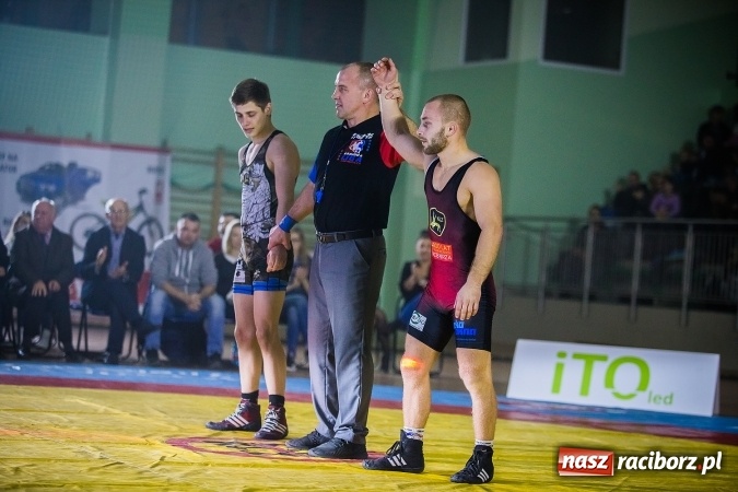 Zdjęcie w galerii na portalu naszraciborz.pl: Pewna wygrana MKZ Unii Racibórz. Nasi zapaśnicy umocnili się na pozycji wicelidera KLZ wiadomości z regionu
