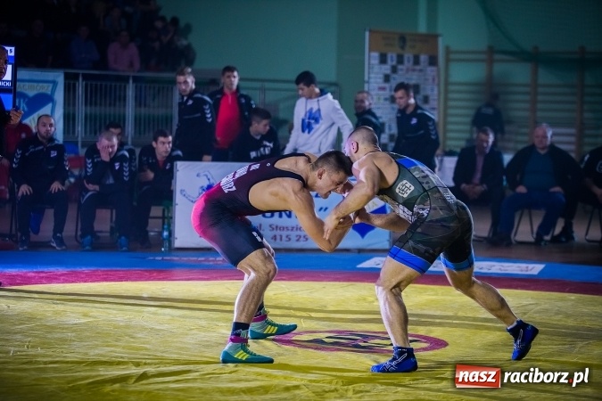 Zdjęcie w galerii na portalu naszraciborz.pl: Pewna wygrana MKZ Unii Racibórz. Nasi zapaśnicy umocnili się na pozycji wicelidera KLZ wiadomości z regionu