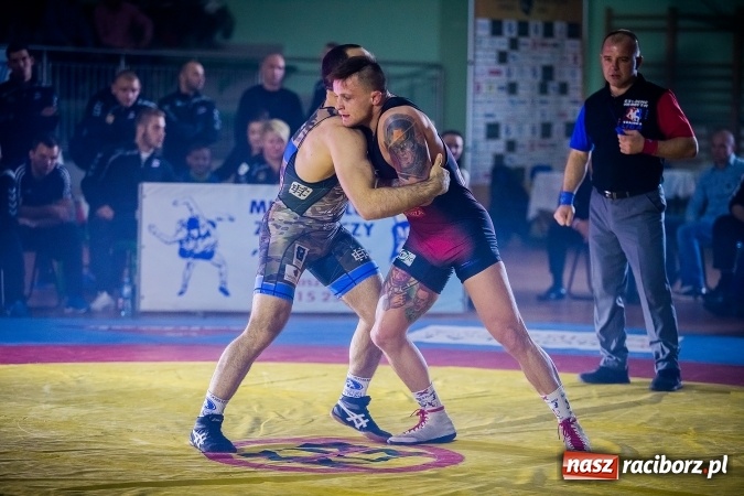 Zdjęcie w galerii na portalu naszraciborz.pl: Pewna wygrana MKZ Unii Racibórz. Nasi zapaśnicy umocnili się na pozycji wicelidera KLZ wiadomości z regionu