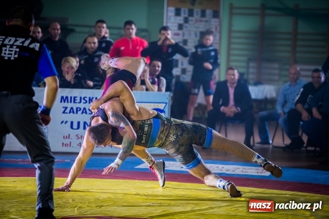 Zdjęcie w galerii na portalu naszraciborz.pl: Pewna wygrana MKZ Unii Racibórz. Nasi zapaśnicy umocnili się na pozycji wicelidera KLZ wiadomości z regionu