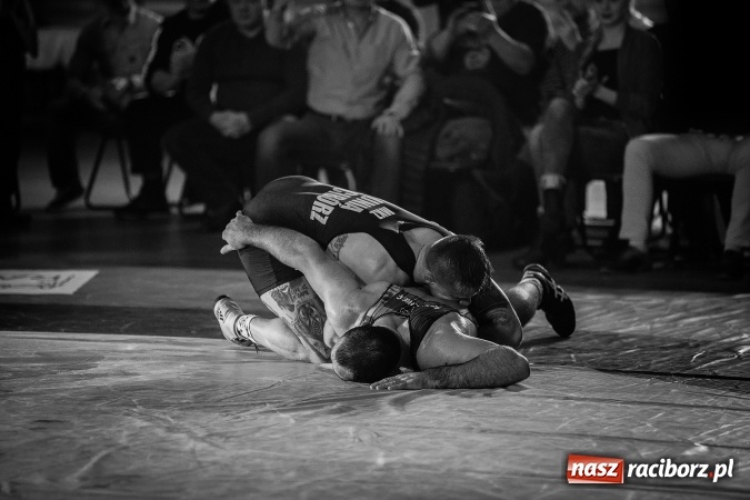 Zdjęcie w galerii na portalu naszraciborz.pl: Pewna wygrana MKZ Unii Racibórz. Nasi zapaśnicy umocnili się na pozycji wicelidera KLZ wiadomości z regionu