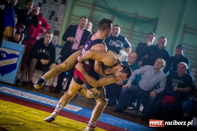 Zdjęcie w galerii na portalu naszraciborz.pl: Pewna wygrana MKZ Unii Racibórz. Nasi zapaśnicy umocnili się na pozycji wicelidera KLZ wiadomości z regionu