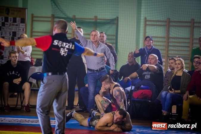 Zdjęcie w galerii na portalu naszraciborz.pl: Pewna wygrana MKZ Unii Racibórz. Nasi zapaśnicy umocnili się na pozycji wicelidera KLZ wiadomości z regionu