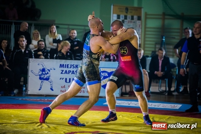 Zdjęcie w galerii na portalu naszraciborz.pl: Pewna wygrana MKZ Unii Racibórz. Nasi zapaśnicy umocnili się na pozycji wicelidera KLZ wiadomości z regionu