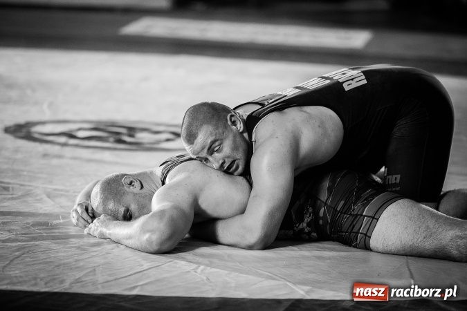 Zdjęcie w galerii na portalu naszraciborz.pl: Pewna wygrana MKZ Unii Racibórz. Nasi zapaśnicy umocnili się na pozycji wicelidera KLZ wiadomości z regionu