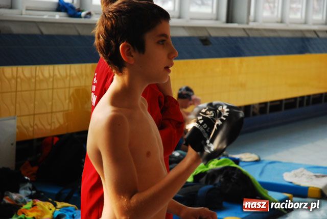Zdjęcie w galerii na portalu naszraciborz.pl: Mikołajkowe zawody pływackie wiadomości z regionu