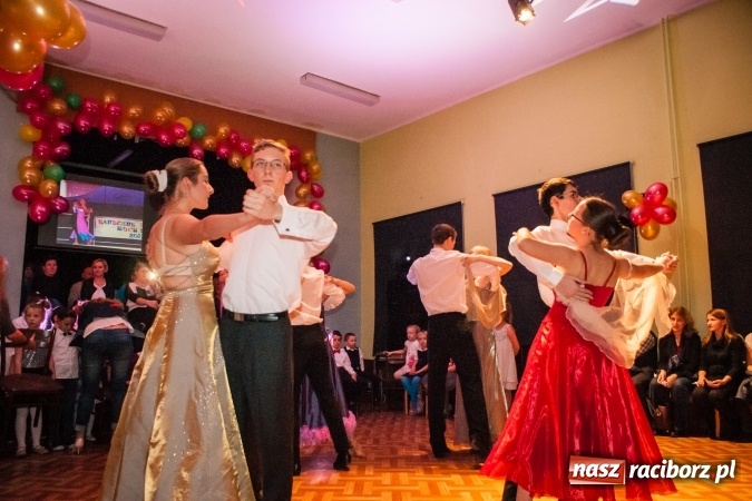 Zdjęcie w galerii na portalu naszraciborz.pl: Jesienne Tańczenie na Rozkręcenie. Widowisko taneczne w MDK wiadomości z regionu