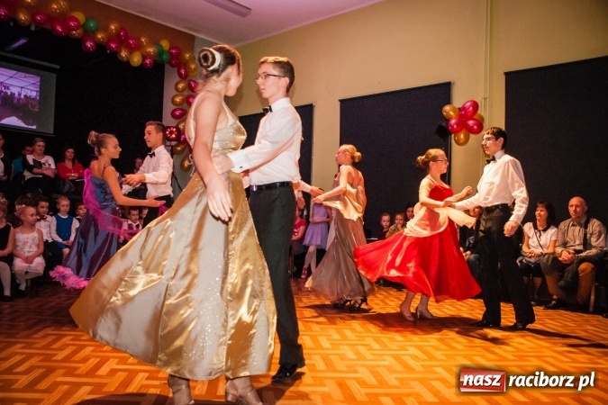 Zdjęcie w galerii na portalu naszraciborz.pl: Jesienne Tańczenie na Rozkręcenie. Widowisko taneczne w MDK wiadomości z regionu