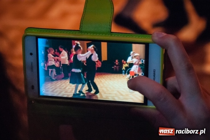 Zdjęcie w galerii na portalu naszraciborz.pl: Jesienne Tańczenie na Rozkręcenie. Widowisko taneczne w MDK wiadomości z regionu