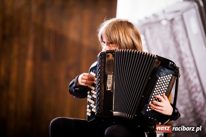 Zdjęcie w galerii na portalu naszraciborz.pl: Wojewódzki Konkurs Akordeonowy w szkole muzycznej wiadomości z regionu
