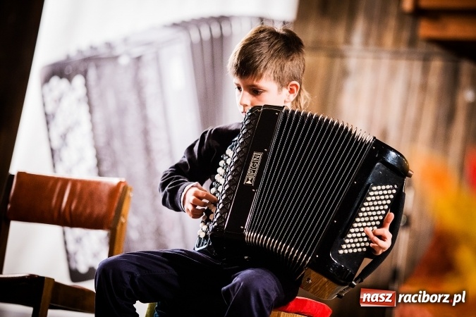 Zdjęcie w galerii na portalu naszraciborz.pl: Wojewódzki Konkurs Akordeonowy w szkole muzycznej wiadomości z regionu