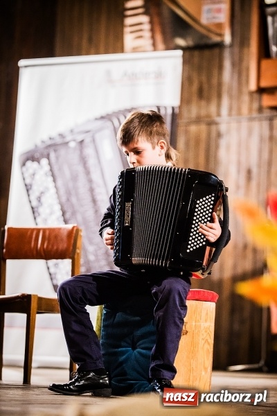 Zdjęcie w galerii na portalu naszraciborz.pl: Wojewódzki Konkurs Akordeonowy w szkole muzycznej wiadomości z regionu