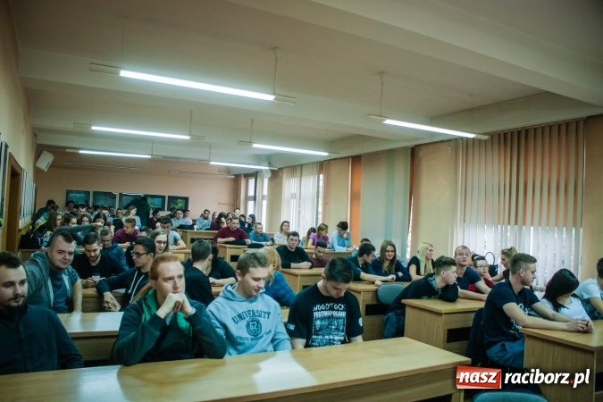 Zdjęcie w galerii na portalu naszraciborz.pl: Komendant raciborskiej policji z wykładem w PWSZ wiadomości z regionu