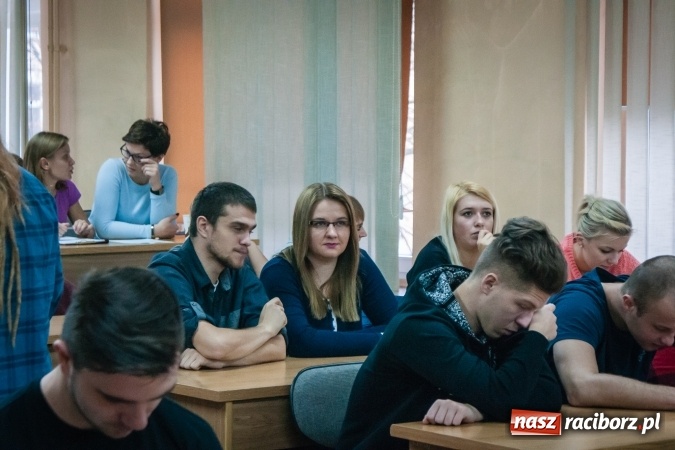 Zdjęcie w galerii na portalu naszraciborz.pl: Komendant raciborskiej policji z wykładem w PWSZ wiadomości z regionu