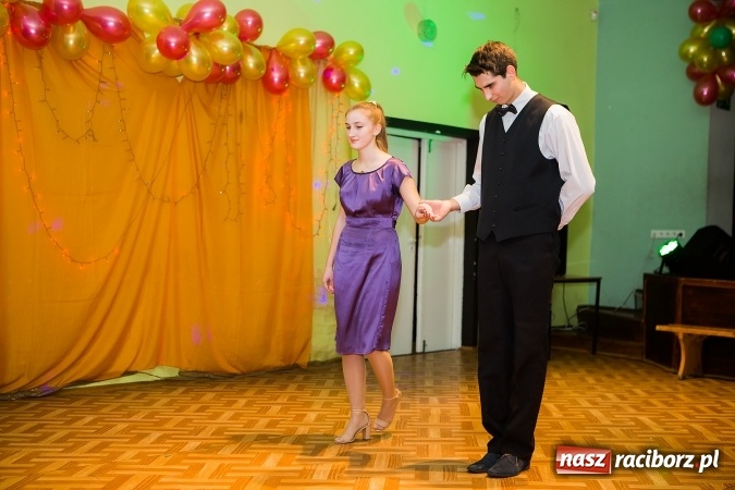 Zdjęcie w galerii na portalu naszraciborz.pl: Andrzejkowy zawrót głowy w MDK wiadomości z regionu