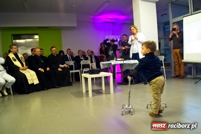Zdjęcie w galerii na portalu naszraciborz.pl: W trosce o matkę i dziecko - w Bytomiu powstało Śląskie Centrum Perinatologii, Ginekologii i Chirurgii Płodu  wiadomości z regionu