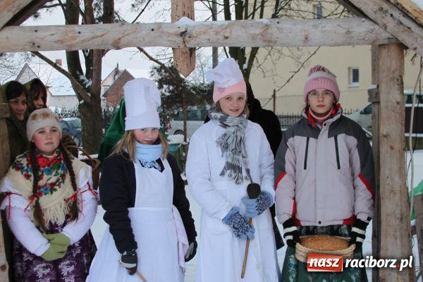 Zdjęcie w galerii na portalu naszraciborz.pl: Przybieżeli do Betlejem w mrozie wiadomości z regionu