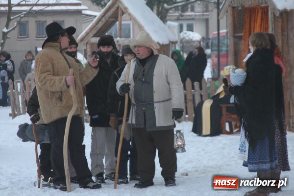 Zdjęcie w galerii na portalu naszraciborz.pl: Przybieżeli do Betlejem w mrozie wiadomości z regionu