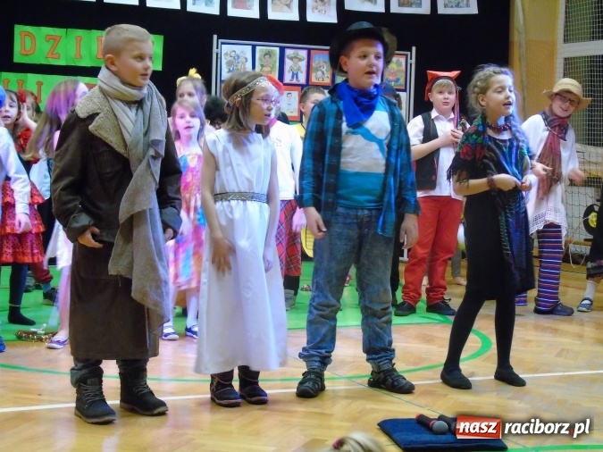 Zdjęcie w galerii na portalu naszraciborz.pl: Dni otwarte w Szkole Podstawowej nr 13 wiadomości z regionu