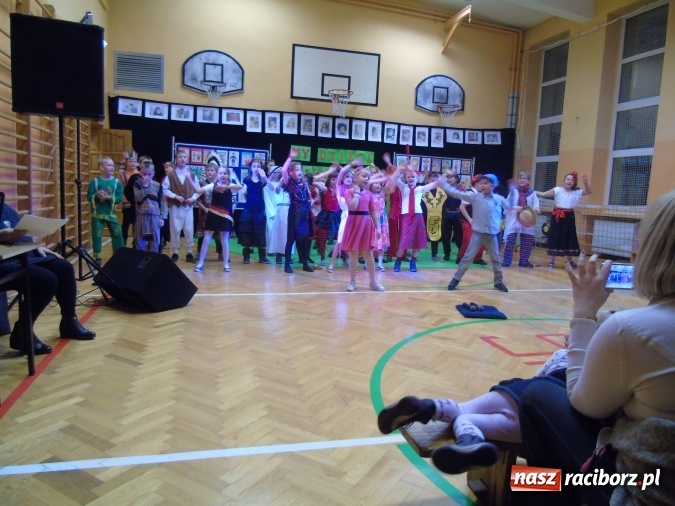 Zdjęcie w galerii na portalu naszraciborz.pl: Dni otwarte w Szkole Podstawowej nr 13 wiadomości z regionu