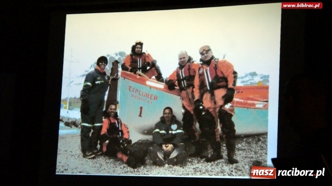 Zdjęcie w galerii na portalu naszraciborz.pl: Czochrałem Antarktycznego słonia – spotkanie z Mikołajem Golachowskim w bibliotece  wiadomości z regionu