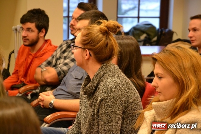 Zdjęcie w galerii na portalu naszraciborz.pl: Nowe zagrożenia, nowe wyzwania dla bezpieczeństwa – forum na Zamku Piastowskim za nami  wiadomości z regionu