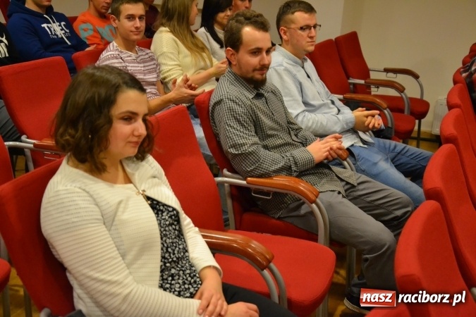 Zdjęcie w galerii na portalu naszraciborz.pl: Nowe zagrożenia, nowe wyzwania dla bezpieczeństwa – forum na Zamku Piastowskim za nami  wiadomości z regionu