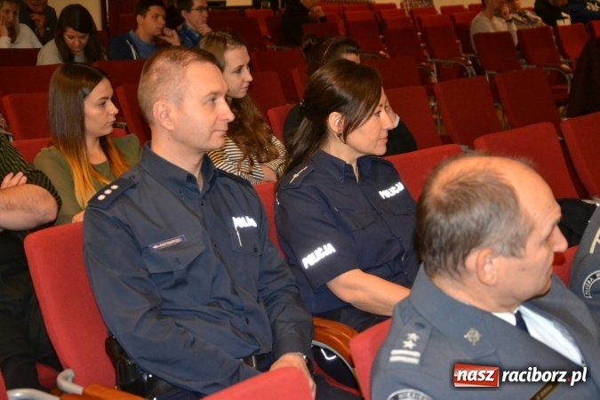 Zdjęcie w galerii na portalu naszraciborz.pl: Nowe zagrożenia, nowe wyzwania dla bezpieczeństwa – forum na Zamku Piastowskim za nami  wiadomości z regionu