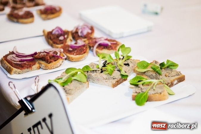 Zdjęcie w galerii na portalu naszraciborz.pl: Remigiusz Rączka gościem specjalnym pokaz&oacute;w w Krzanowicach wiadomości z regionu