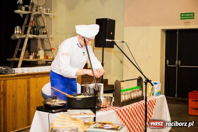 Zdjęcie w galerii na portalu naszraciborz.pl: Remigiusz Rączka gościem specjalnym pokaz&oacute;w w Krzanowicach wiadomości z regionu