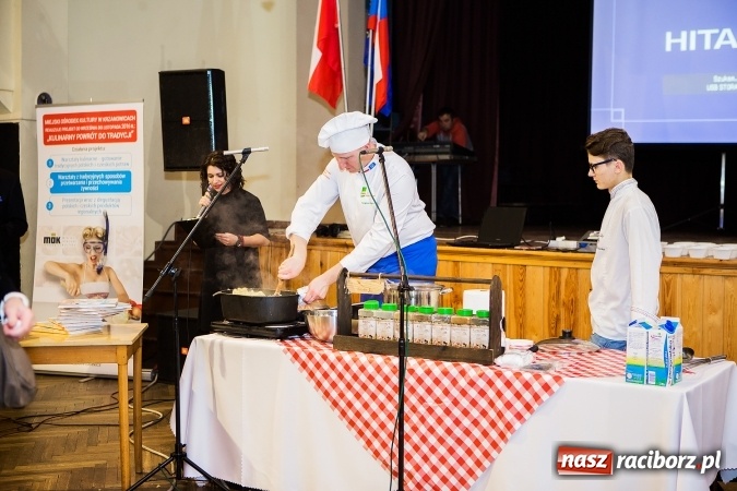 Zdjęcie w galerii na portalu naszraciborz.pl: Remigiusz Rączka gościem specjalnym pokaz&oacute;w w Krzanowicach wiadomości z regionu