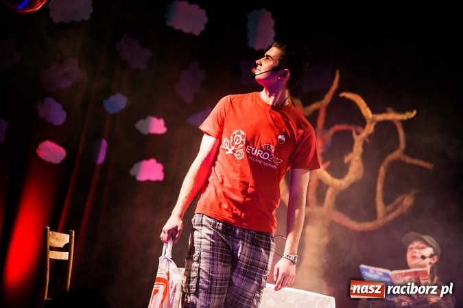 Zdjęcie w galerii na portalu naszraciborz.pl: Spektakl Zaświaty w wykonaniu grupy teatralnej Irrealis wiadomości z regionu