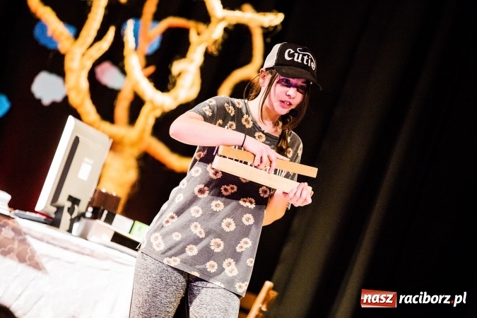 Zdjęcie w galerii na portalu naszraciborz.pl: Spektakl Zaświaty w wykonaniu grupy teatralnej Irrealis wiadomości z regionu