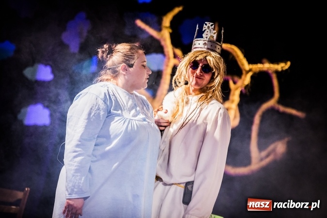 Zdjęcie w galerii na portalu naszraciborz.pl: Spektakl Zaświaty w wykonaniu grupy teatralnej Irrealis wiadomości z regionu