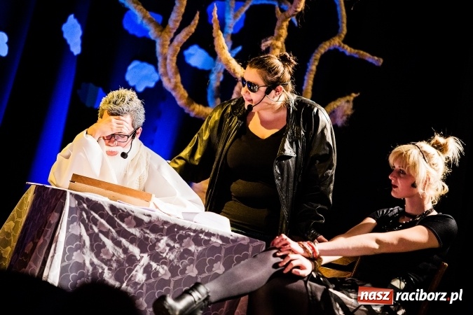 Zdjęcie w galerii na portalu naszraciborz.pl: Spektakl Zaświaty w wykonaniu grupy teatralnej Irrealis wiadomości z regionu