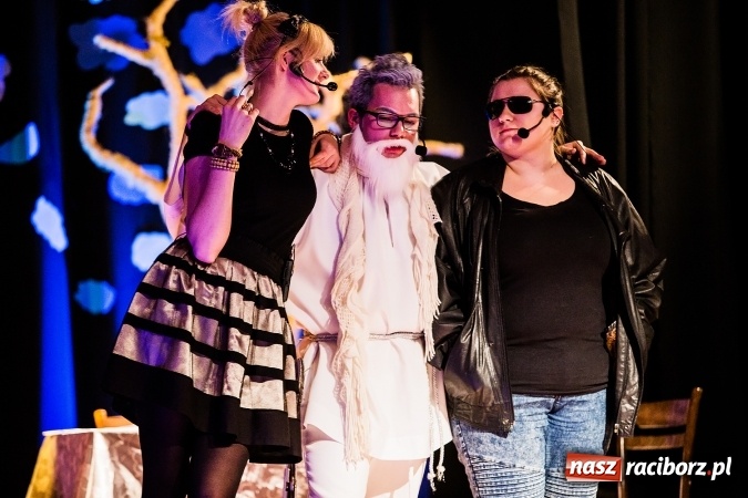 Zdjęcie w galerii na portalu naszraciborz.pl: Spektakl Zaświaty w wykonaniu grupy teatralnej Irrealis wiadomości z regionu