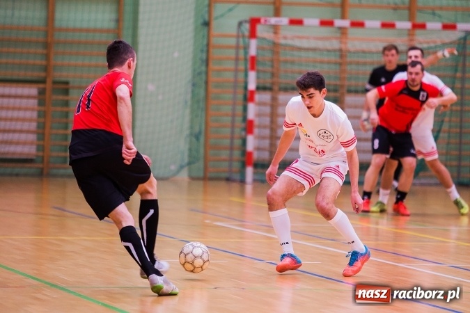 Zdjęcie w galerii na portalu naszraciborz.pl: HLPN: Pierwszoligowy piątek w Arenie Rafako wiadomości z regionu