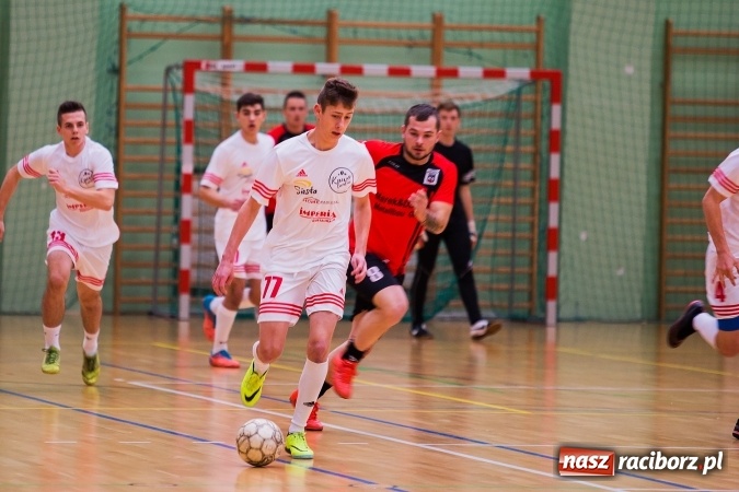 Zdjęcie w galerii na portalu naszraciborz.pl: HLPN: Pierwszoligowy piątek w Arenie Rafako wiadomości z regionu