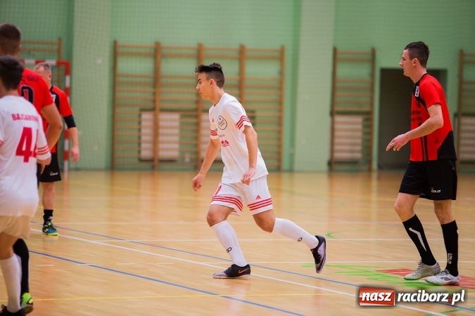 Zdjęcie w galerii na portalu naszraciborz.pl: HLPN: Pierwszoligowy piątek w Arenie Rafako wiadomości z regionu