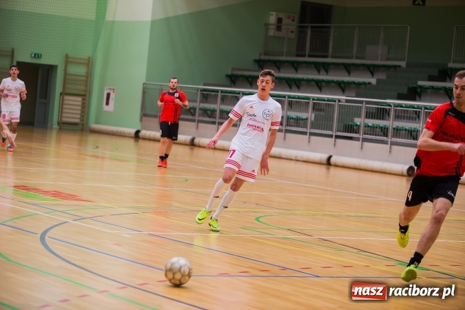 Zdjęcie w galerii na portalu naszraciborz.pl: HLPN: Pierwszoligowy piątek w Arenie Rafako wiadomości z regionu