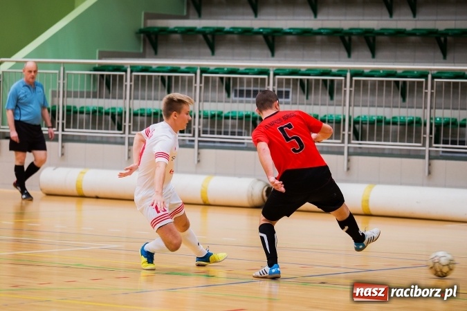 Zdjęcie w galerii na portalu naszraciborz.pl: HLPN: Pierwszoligowy piątek w Arenie Rafako wiadomości z regionu