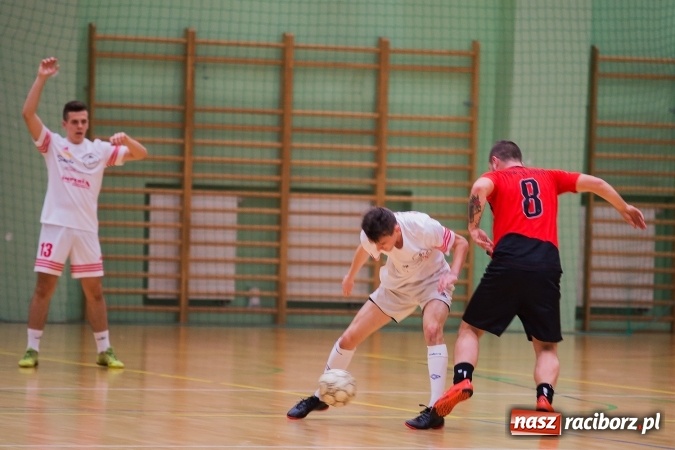 Zdjęcie w galerii na portalu naszraciborz.pl: HLPN: Pierwszoligowy piątek w Arenie Rafako wiadomości z regionu