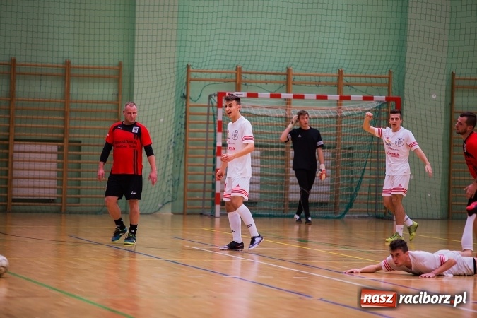 Zdjęcie w galerii na portalu naszraciborz.pl: HLPN: Pierwszoligowy piątek w Arenie Rafako wiadomości z regionu